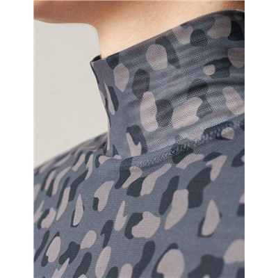 Водолазка с прозрачными рукавами