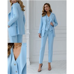 Костюм тройка