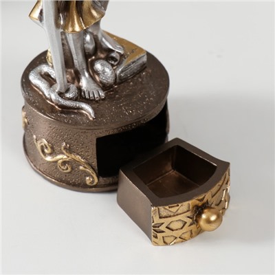 Фигурка полистоун «Фемида: Богиня правосудия, на шкатулке», 7×8×24 см