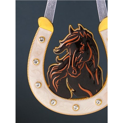 Подкова-оберег «Лошадь гнедая», панно на стену, 10.5×10.5×0.05 см, эмаль, стразы