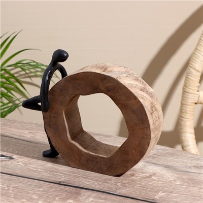 Сувенир «Парень», 23×7.5×19 см, полимерная смола, манговое дерево