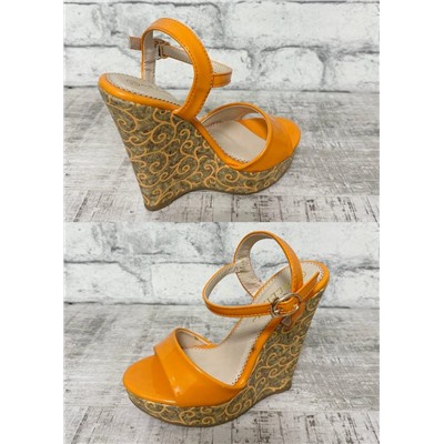 Босоножки на каблуке #21289522