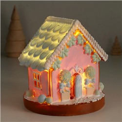Фигурка светящаяся «Пряничный домик с зеленью», зефирный, 12.5×12.5×12.5 см