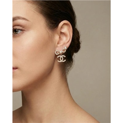 Стильные серьги