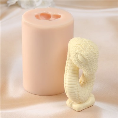 Силиконовый молд для заливки «Змейка», 5×5×9.5 см