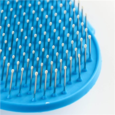 Расчёска-наладонник с металлическими зубьями, 13×8.5 см, голубая