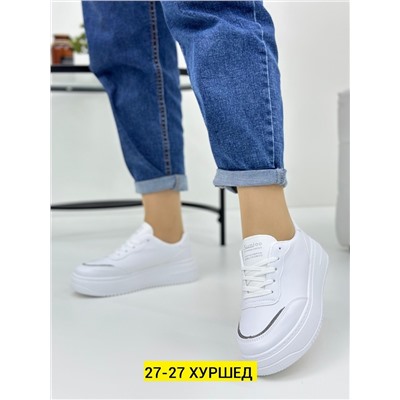 кроссовки