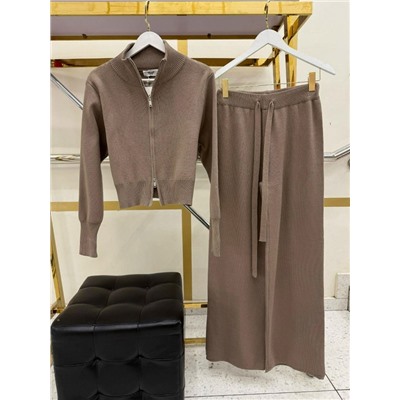 Спортивный костюм #23058523