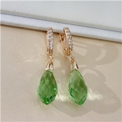 Серьги с кристаллом под Swarovski ювелирная бижутерия коллекция "Дубай", покрытие позолота, цвет: салатовый, арт.414.481