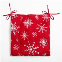 Подушка на стул новогодняя «Белые снежинки», 42×42×5 см, красная