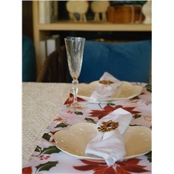 Дорожка на стол «Доляна. Новогодние цветы», белая, 35×180 см