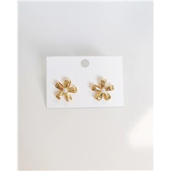 Стильные серьги