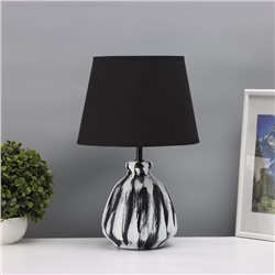 Лампа настольная «Кира» 1×40 Вт Е27 черный/белый 25×25×38.5 см