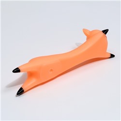 Игрушка для собак «Свинья на отдыхе», 14.5×5 см, пищащая, винил, бежевая