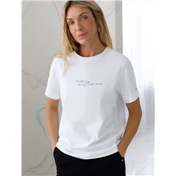 Футболка из премиального хлопка с авторским принтом