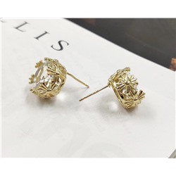 Серьги стильные