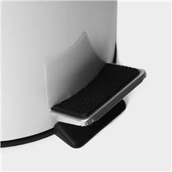 УЦЕНКА Ведро мусорное с педалью Stölz, 12 л, нержавеющая сталь, белое