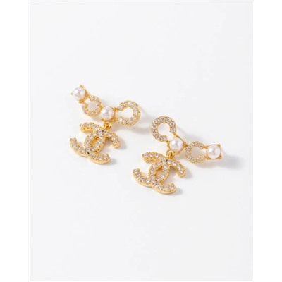 Стильные серьги