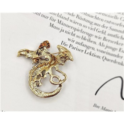 Брошь Золотого Дракона
