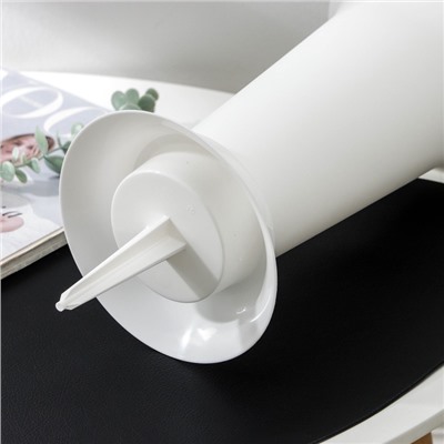 Ваза для цветов под срезку, 2.8, с колышком, пластик, белая