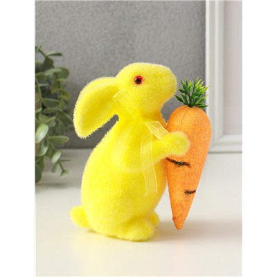 Фигурка пасхальная «Жёлтый заяц с морковкой», 6.5×12×15.5 см