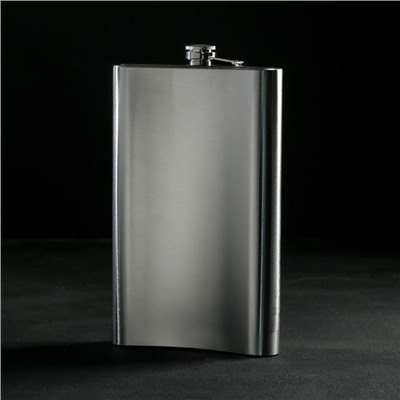 Фляжка ГИГАНТ «Нельзя соблюдать меру», 1920 мл, серебристая