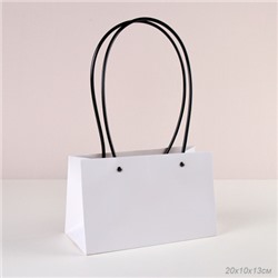 Пакет подарочный для цветов трапеция 13х22х10 / 904-20 /уп 10/300/белый