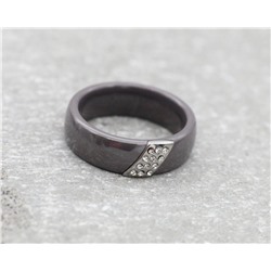 Кольцо с керамикой