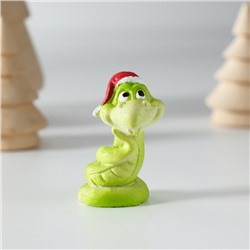 Фигурка полистоун «Добрый змей в новогоднем колпаке», красно-зелёный, 2.5×2.5×4 см, МИКС
