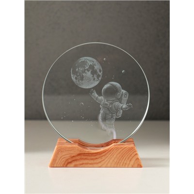 Световая фигурка стекло «Диск. Голограмма: Полёт космонавта», 5×LED, d=10 см, USB, 10×4×11.4 см