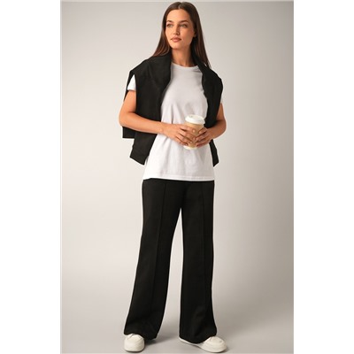 Женский костюм из экозамши Happyfox