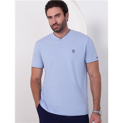 Футболка с V-вырезом из премиального хлопка с эластаном