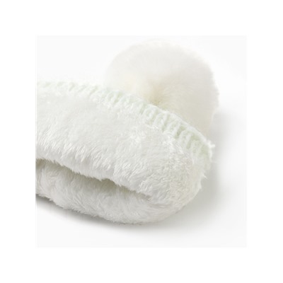 Шапка с помпоном женская MINAKU, молочная, размер 56-58