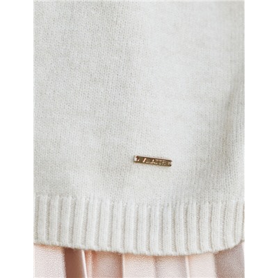 Свитер из пряжи с кашемиром