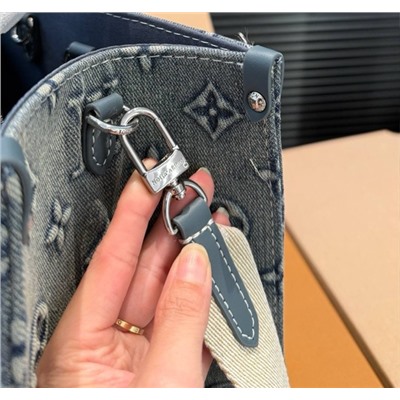 Джинсы #23058613