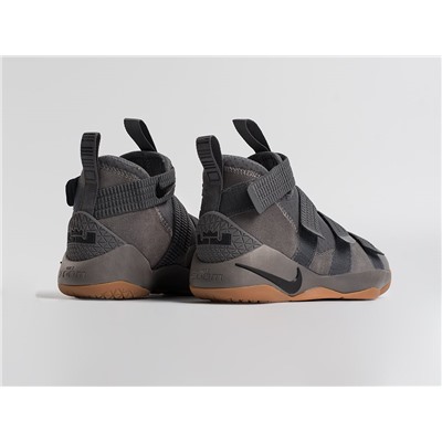 Кроссовки Nike Lebron Soldier 11