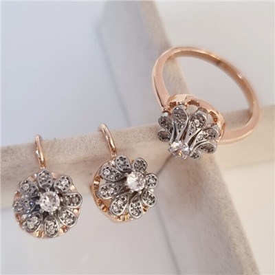 Комплект ювелирной бижутерии коллекция "Дубай" серьги и кольцо 17 р, покрытие позолота, вставка: фианиты, цвет: прозрачный, арт.314.841-17