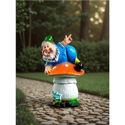Садовая фигура из гипса «Гном на мухоморе на животе», 37×22 см