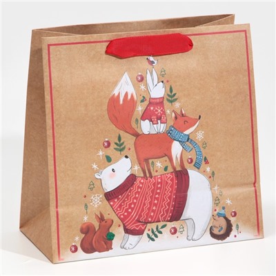 Пакет подарочный новогодний крафтовый квадратный «Друзья», 22 х 22 х 11 см