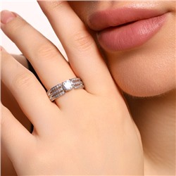 Кольцо с камнем, покрытие посеребрение, вставка: фианиты, цвет: прозрачный, 17 р, арт.215.286-17