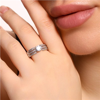 Кольцо с камнем, покрытие посеребрение, вставка: фианиты, цвет: прозрачный, 18 р, арт.215.286-18