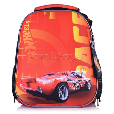 Рюкзак каркасный "Hot Wheels" формованный из полимеров, материал: нейлон, полиэстер, полноцветная печать, вышивка, аппликация. 2 отделения на молнии, 2 бегунка на каждой молнии, 2 боковых кармана, светоотражатели , жесткая эргономичная спинка;  широкие, р