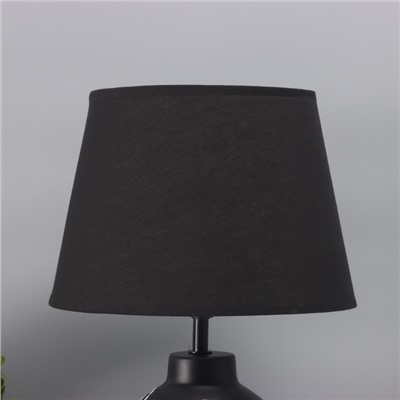 Лампа настольная «Луиза» 1×40 Вт Е27 черный/белый 25×25×38.5 см