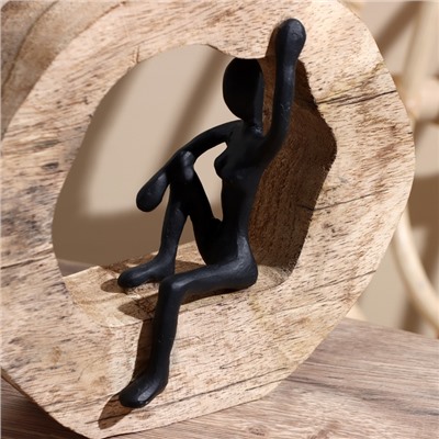 Сувенир «Девушка», 19×7.5×18.5 см, полимерная смола, манговое дерево