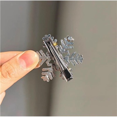 Комплект заколок СНЕЖИНКИ сияющие со стразами 4 шт. Большие 4 см.