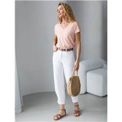 Базовая футболка из премиального хлопка с V образным вырезом