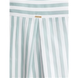 Блузка свободного силуэта с золотистыми пуговицами