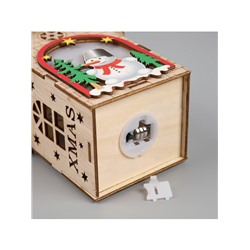 Ёлочная игрушка «Домик со снеговиком», 14.5×11×8.5 см, 1 LED, от батареек, свечение тёплое белое