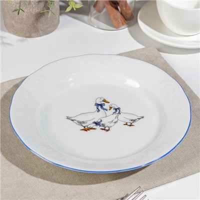 Тарелка Добрушский завод «Гуси», d=20 см, фарфор, белая, рисунок МИКС