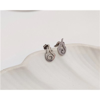 Серьги из стали